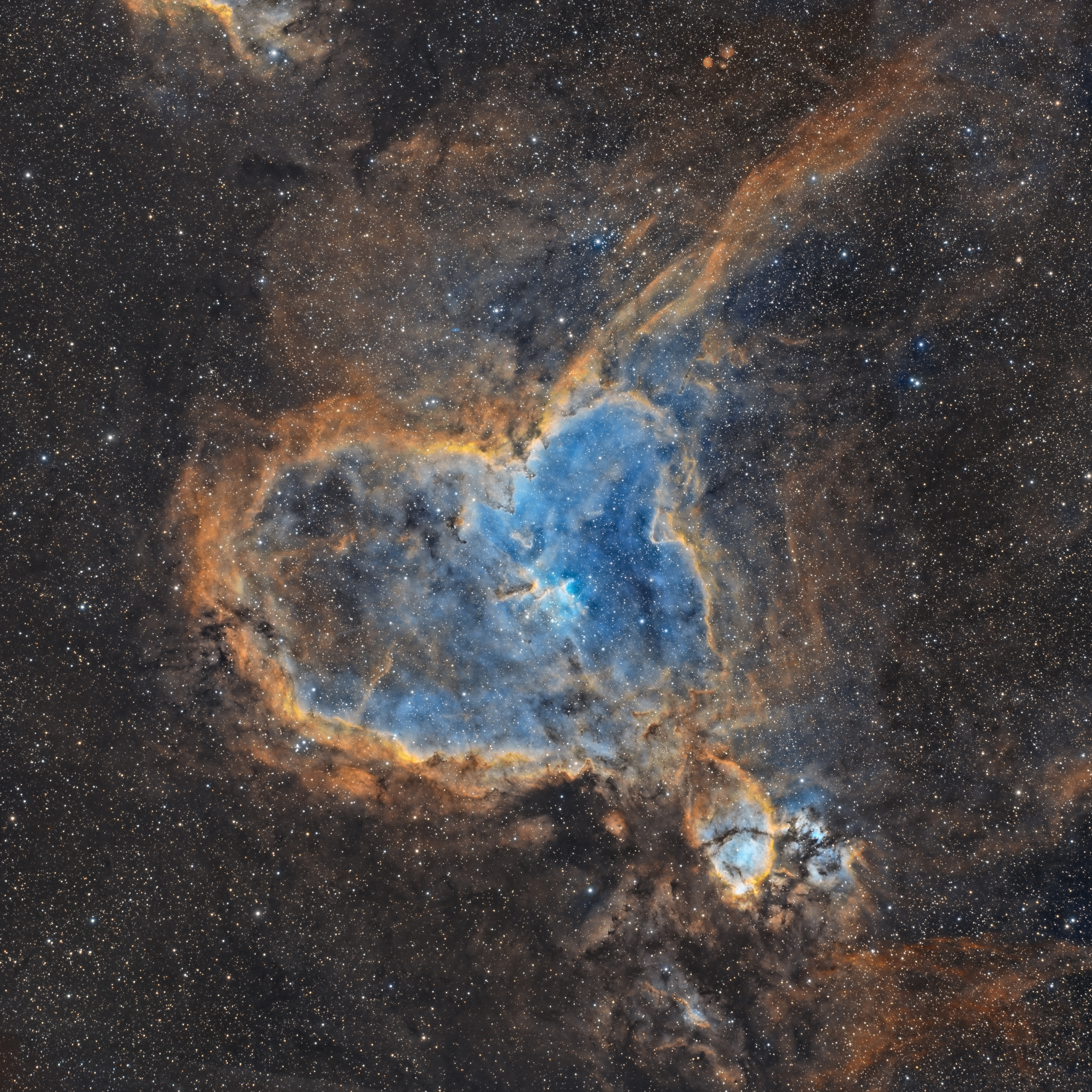 ic1805 Heart nebula.jpg